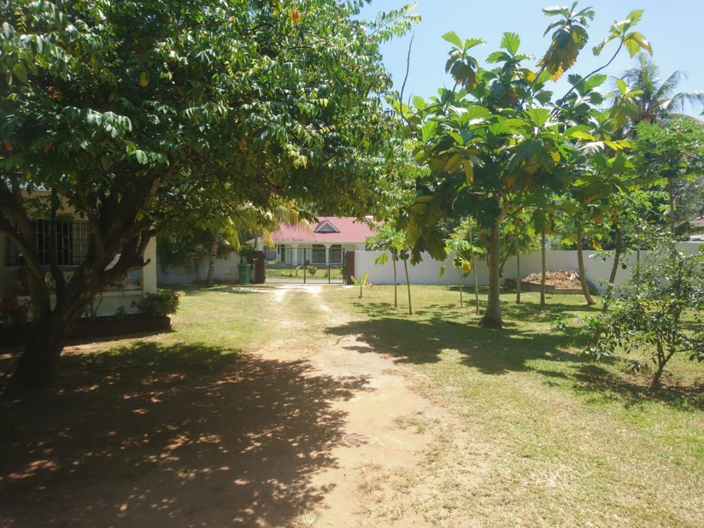 Hcs Bungalows Turtle Bay Rustic Bungalow Au Cap Exterior photo